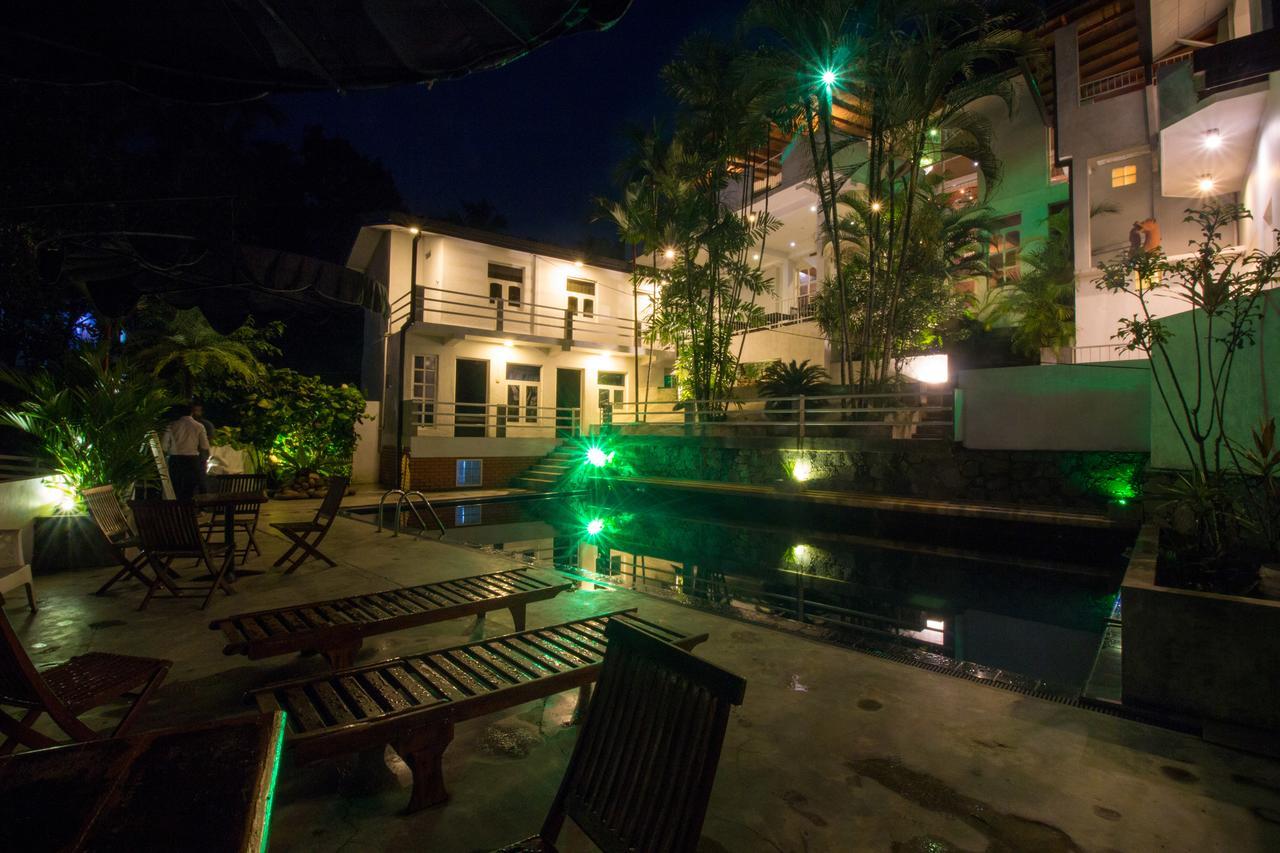 Sleek Hotel Kegalle Exterior photo