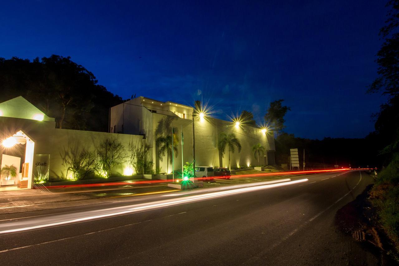 Sleek Hotel Kegalle Exterior photo