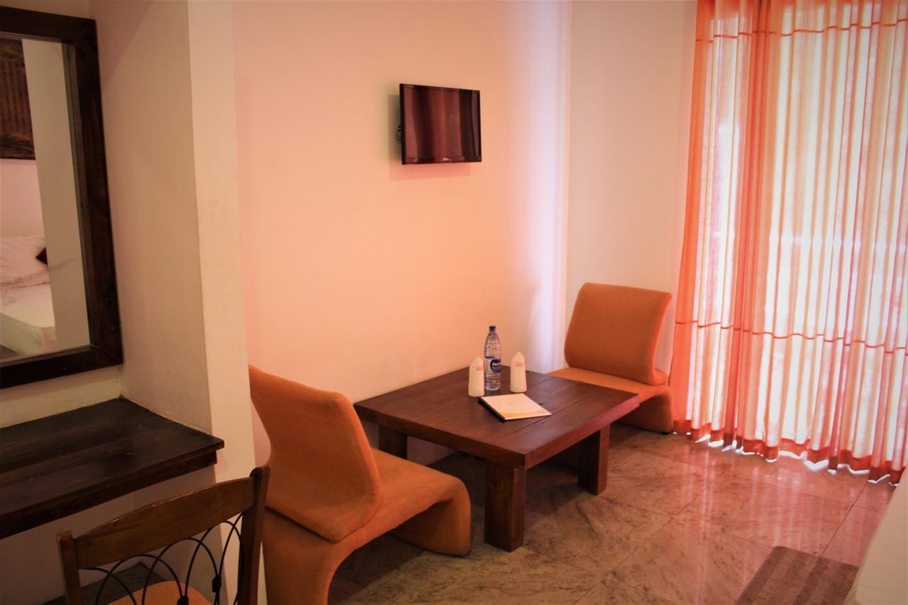 Sleek Hotel Kegalle Exterior photo